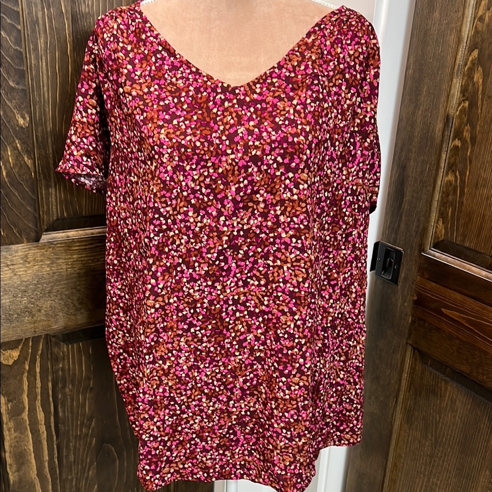 Floral V-Neck Women's Top - Pink and Red